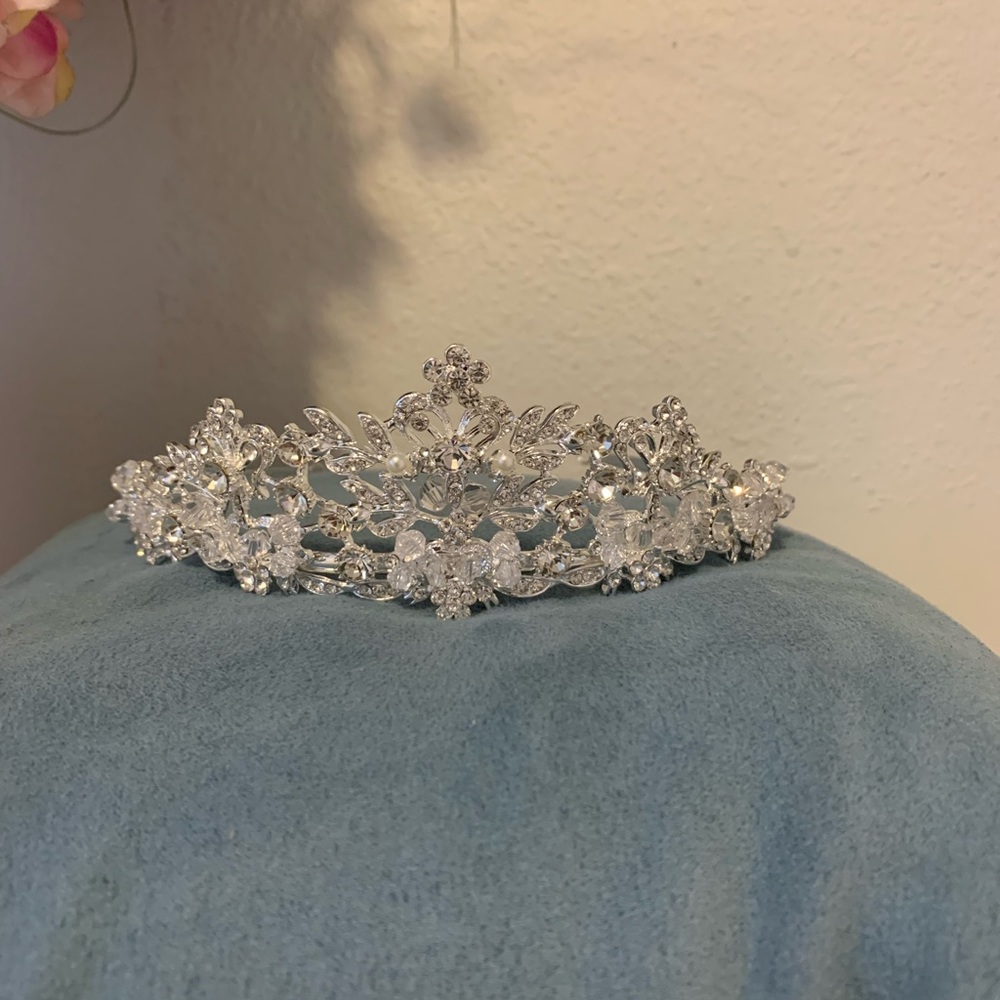 Brida tiara